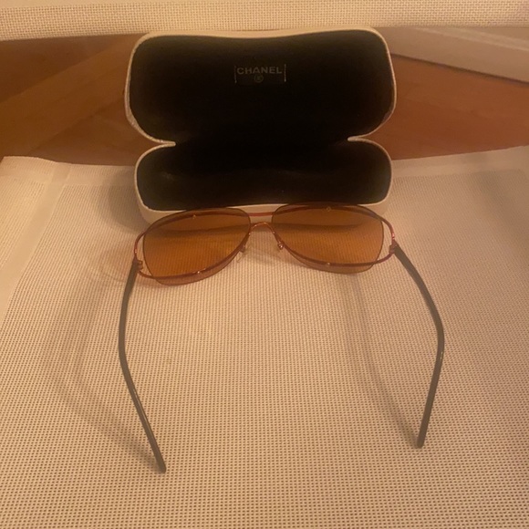 Chanel glasses - Picture 4 of 7